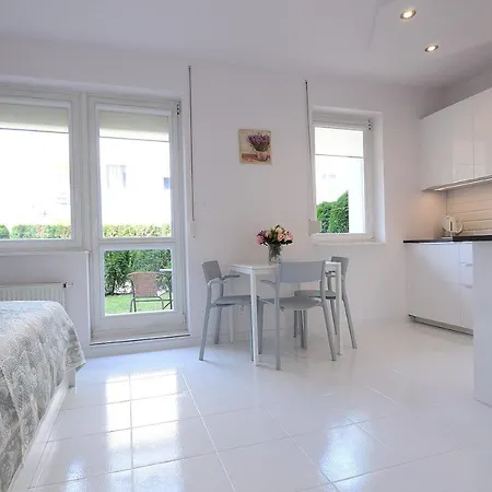 Apartment Atrakcyjne Z Tarasem Victus W Sopocie By Renters Sopot